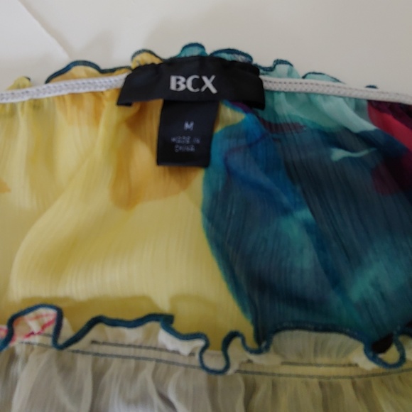 BCX Cold Shoulder top - Picture 6 of 6